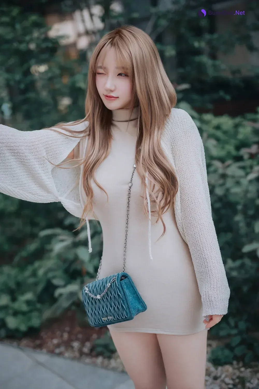 Son Yeeun 손예은, DJAWA 「Happy Solo Birthday」 Set.01 - Photo 7