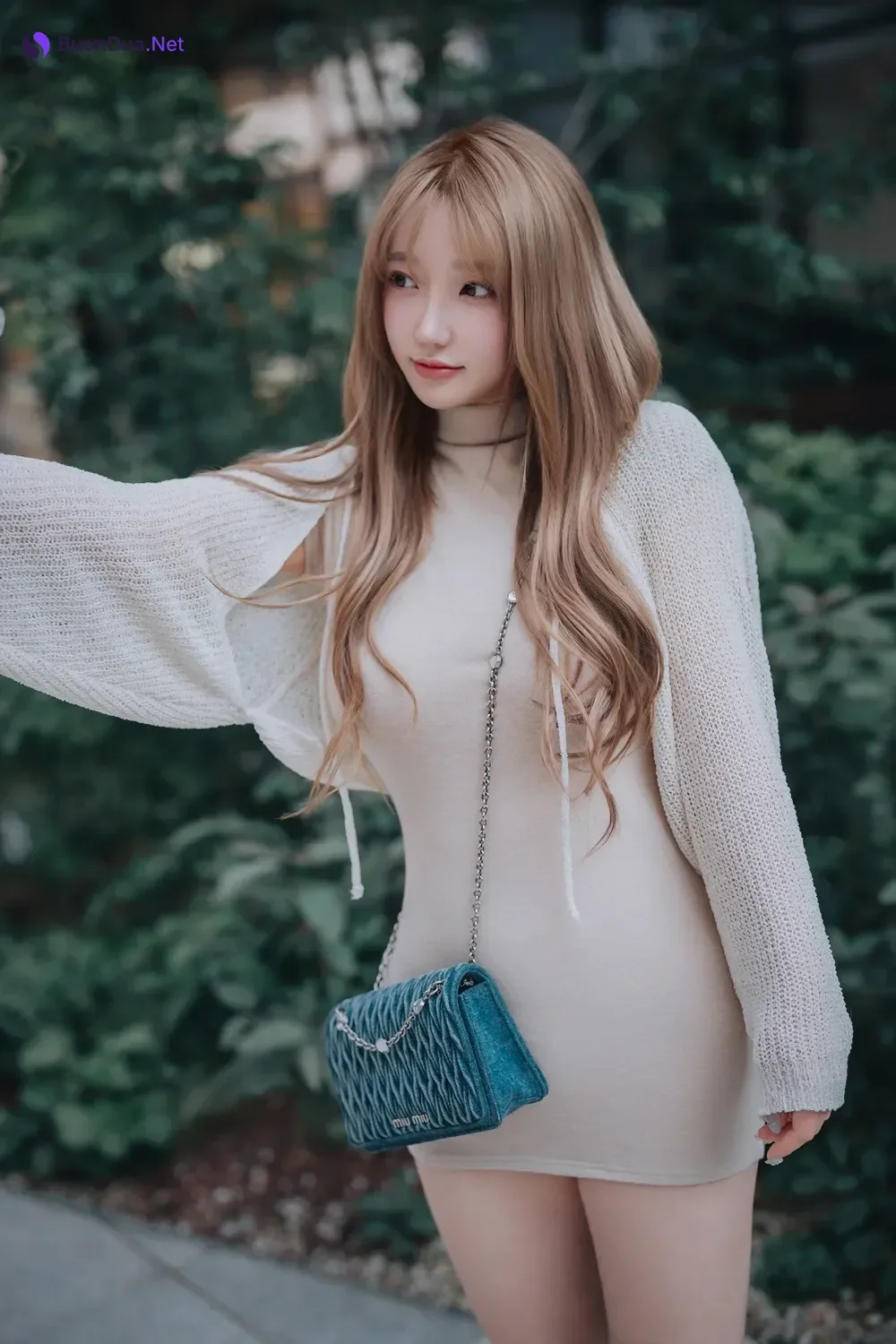 Son Yeeun 손예은, DJAWA 「Happy Solo Birthday」 Set.01 - Photo 8