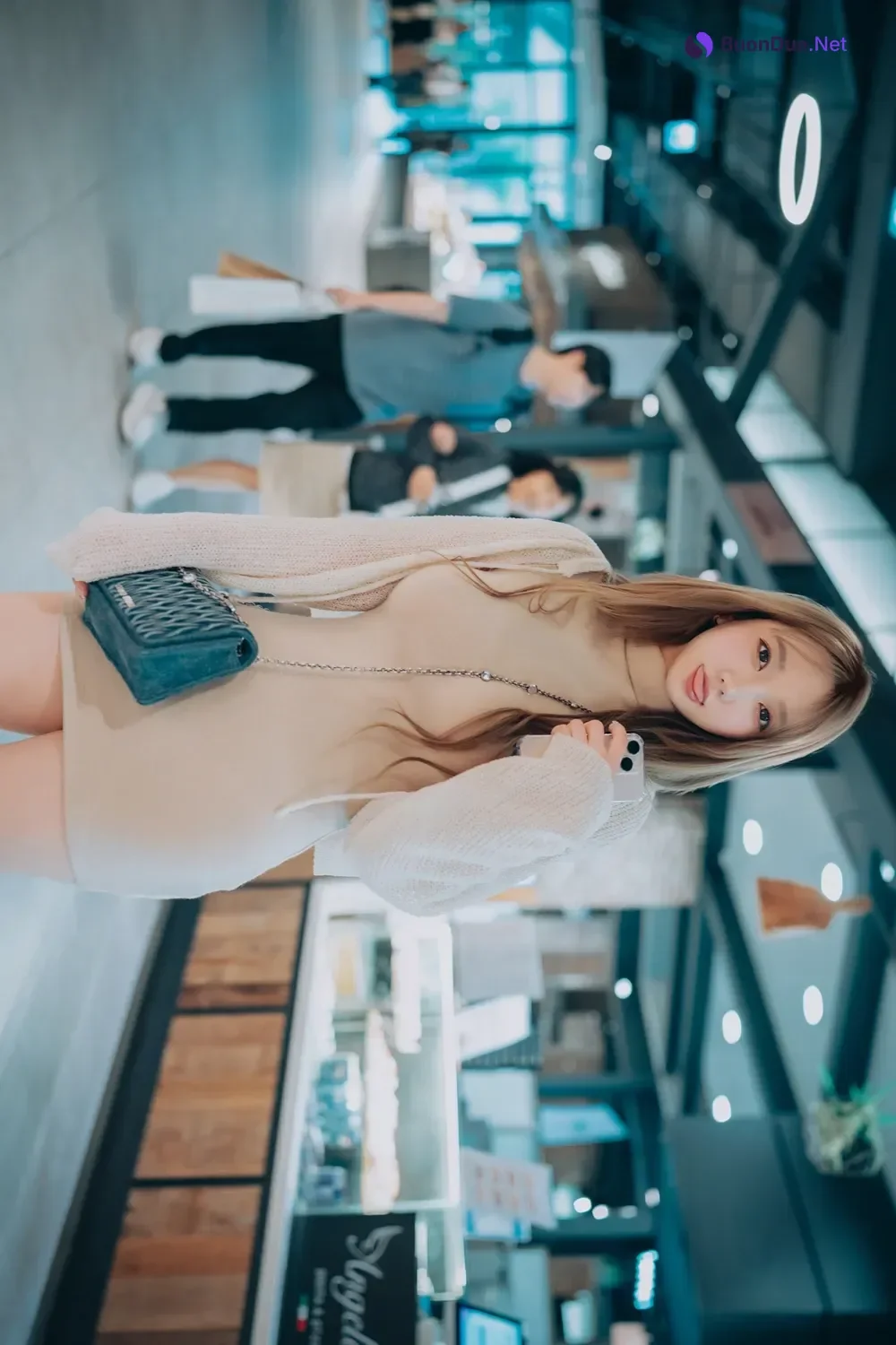 Son Yeeun 손예은, DJAWA 「Happy Solo Birthday」 Set.02 - Photo 10