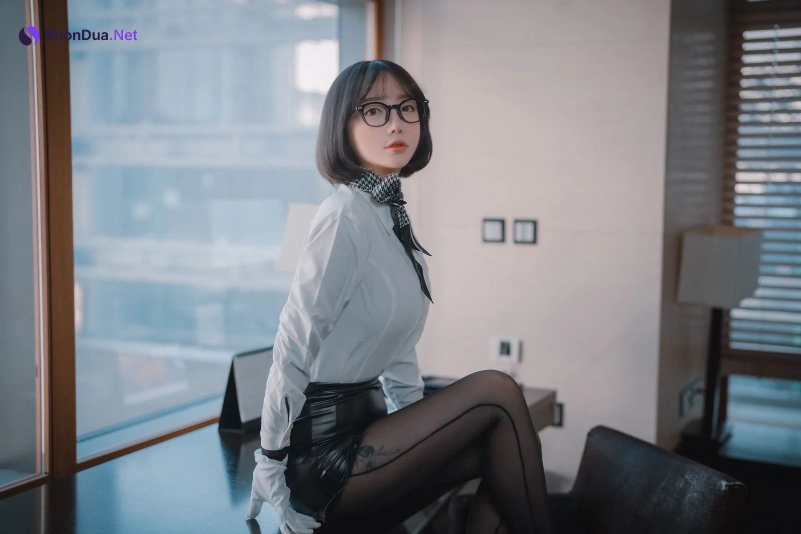 Son Yeeun 손예은, [DJAWA] Naughty Supervisor Set.01 - Photo 2