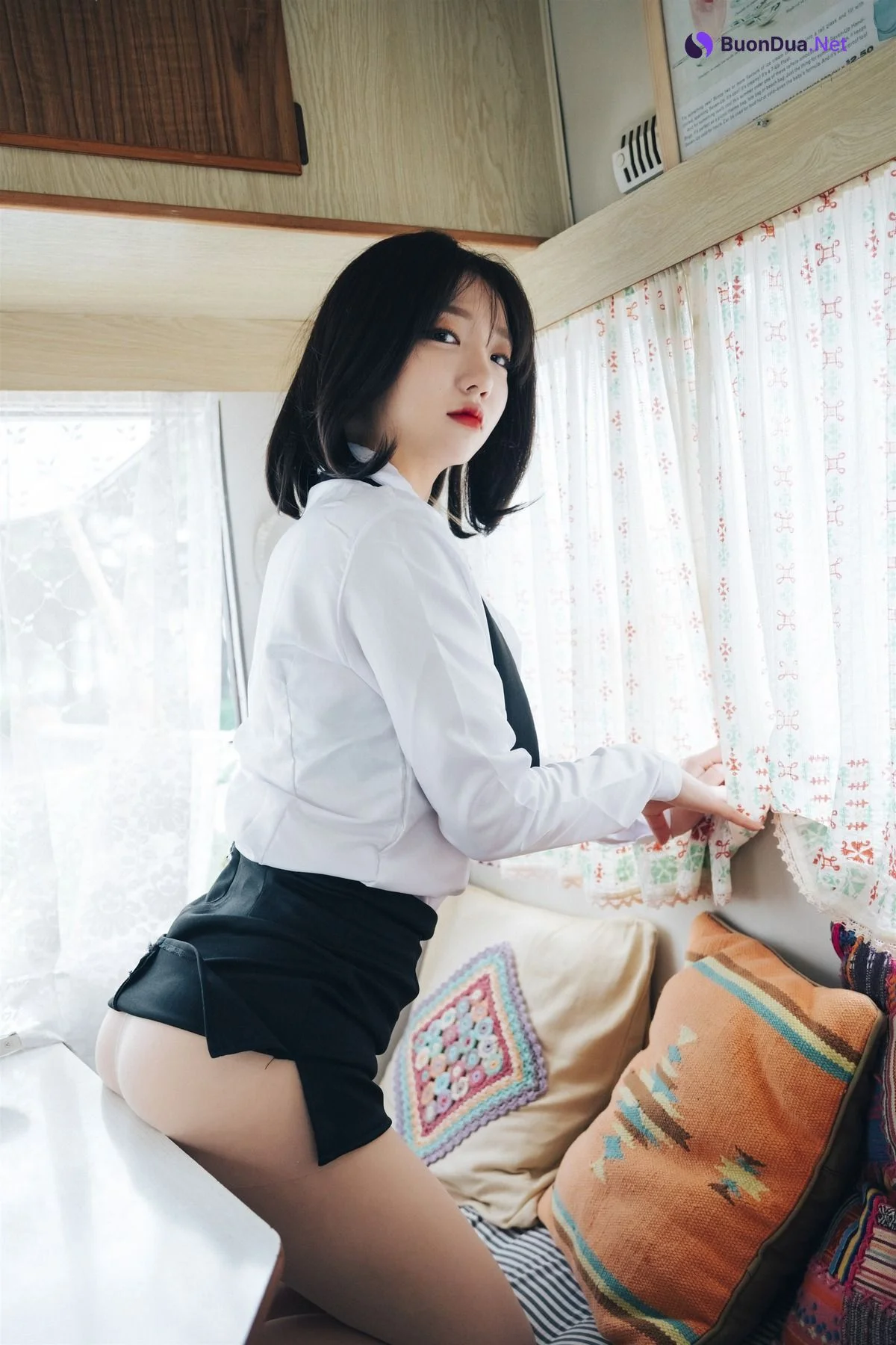Son Yeeun 손예은, [LOOZY] Officegirl s Vacation Vol.02 – Set.01 - Photo 14
