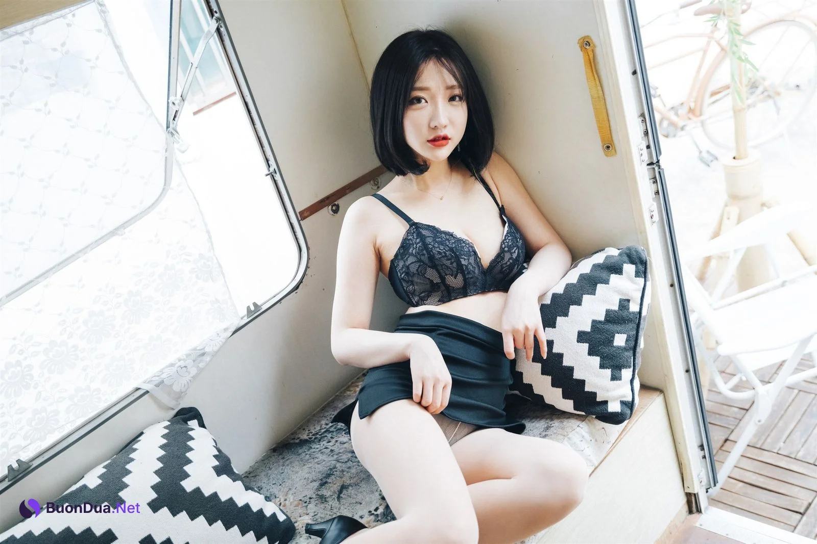 Son Yeeun 손예은, [LOOZY] Officegirl s Vacation Vol.02 – Set.02 - Photo 15