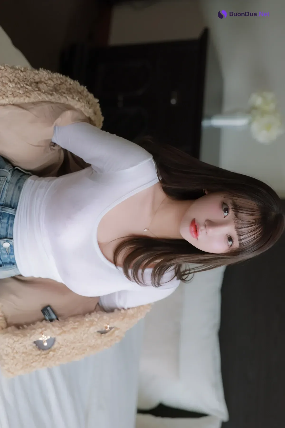 Son Yeeun 손예은, Photobook 「2025 X-Mas Offline」 Set.01 - Photo 14