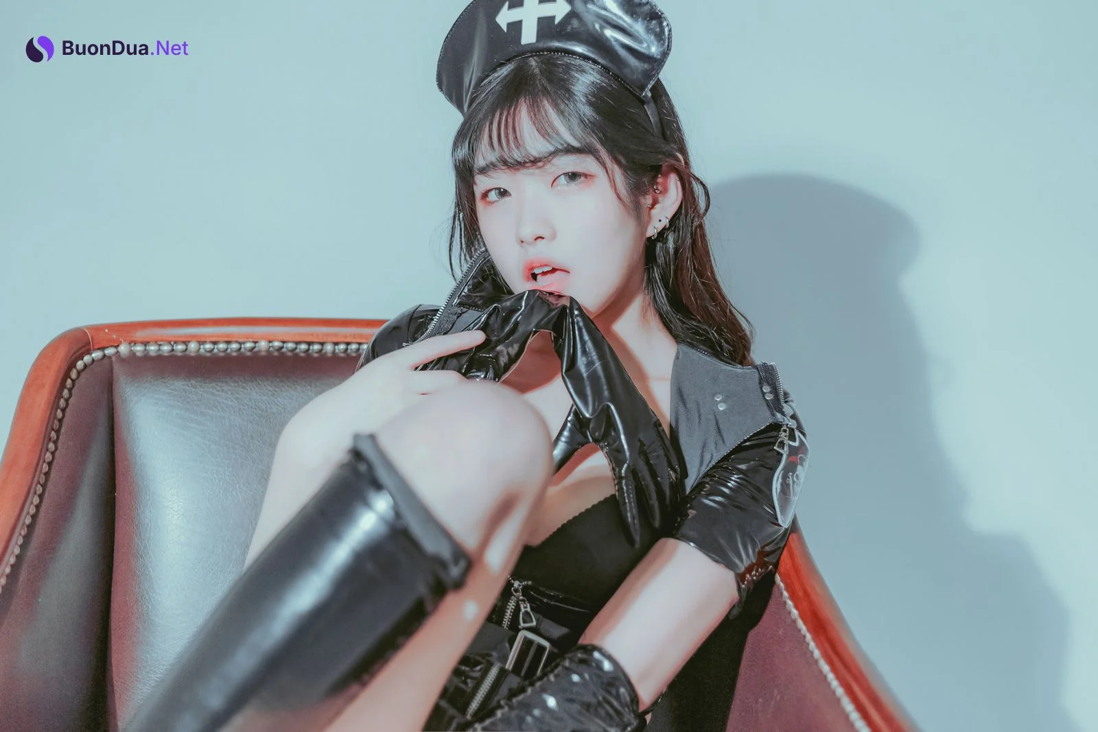 Sonson 손손, [Loozy] Dark Maid - Photo 4