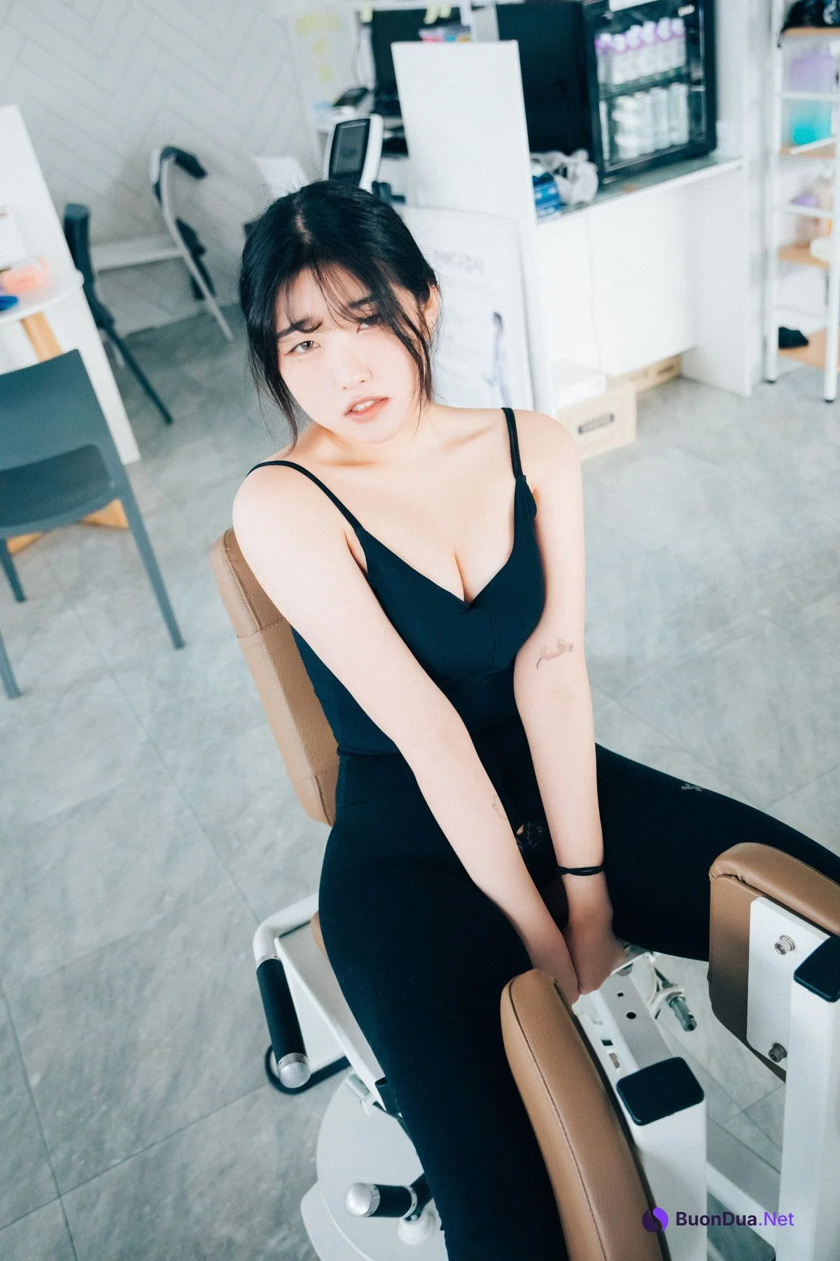 Sonson 손손, [Loozy] Personal Trainer Set.01 - Photo 15