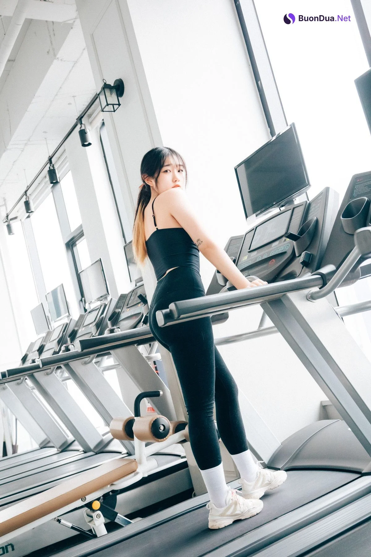 Sonson 손손, [Loozy] Personal Trainer Set.01 - Photo 7
