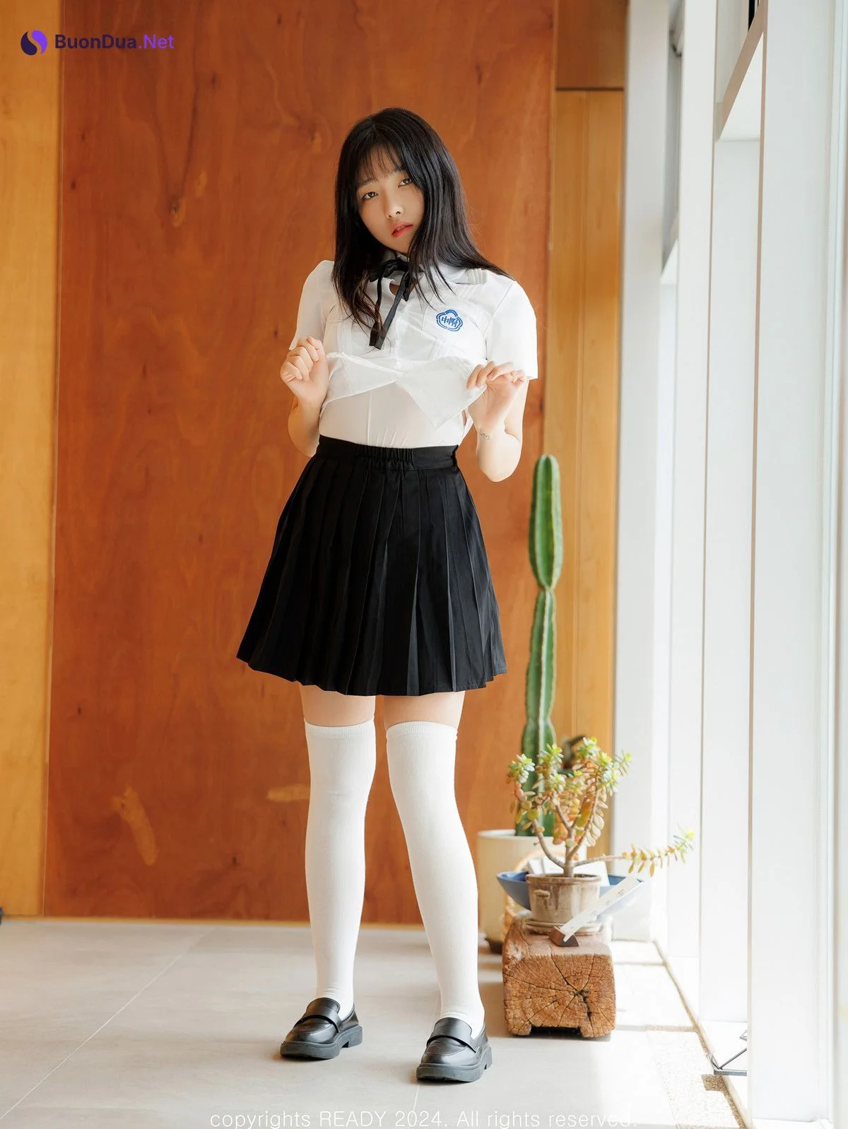 Sonson 손손, Ready Photobook Vol.01 ‘Sonson Debut’ Set.02 - Photo 2