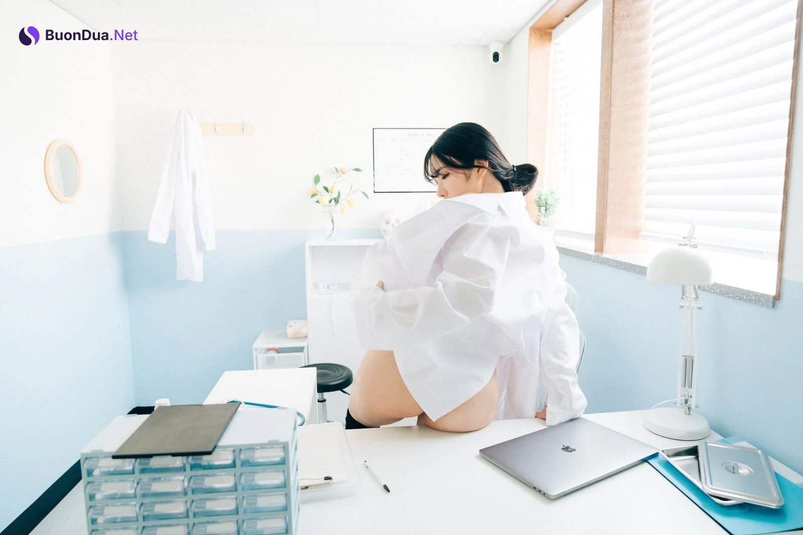Sonson 손손, ZIA.Kwon 권지아, [Loozy] Bitch Academy Set.01 - Photo 12