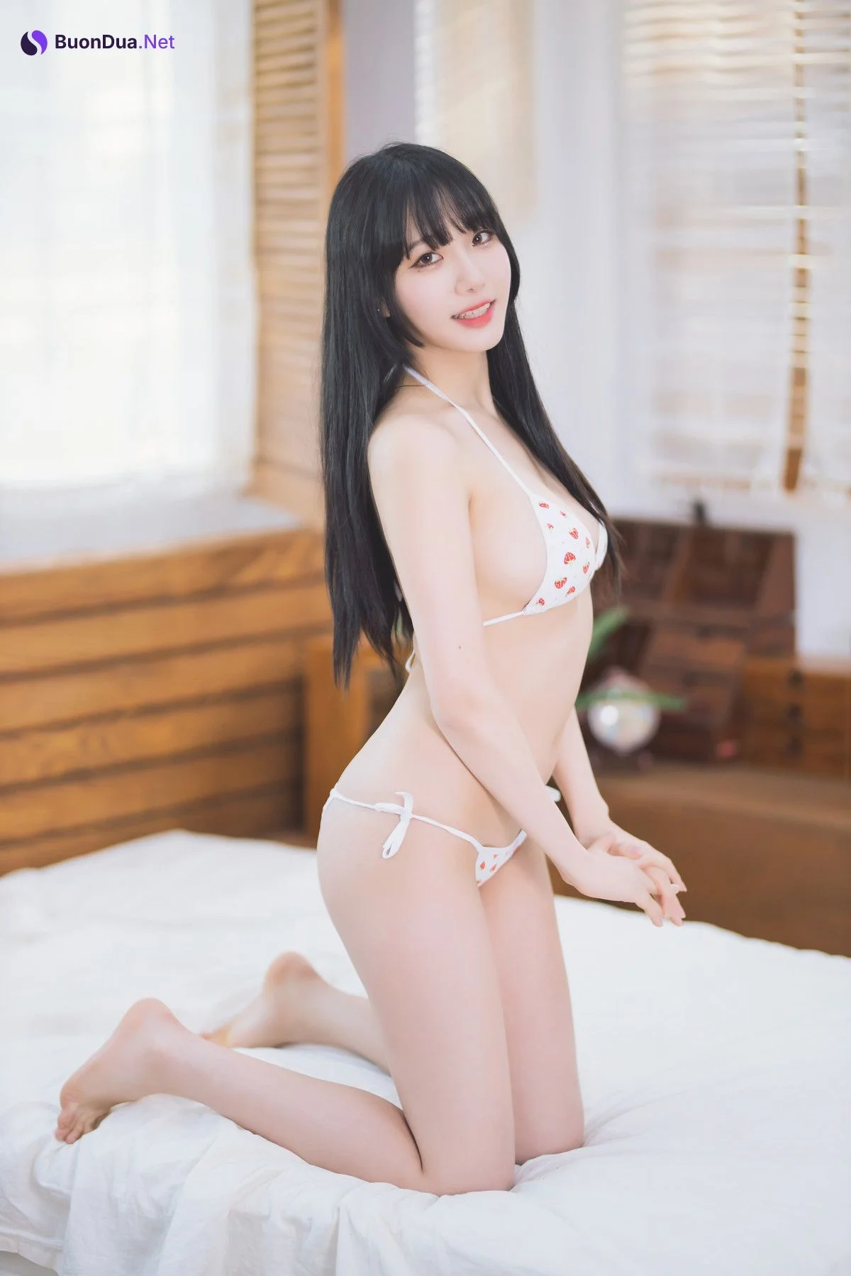 Sooflower 수련수련, Strawberry Photobook Set.01 - Photo 7