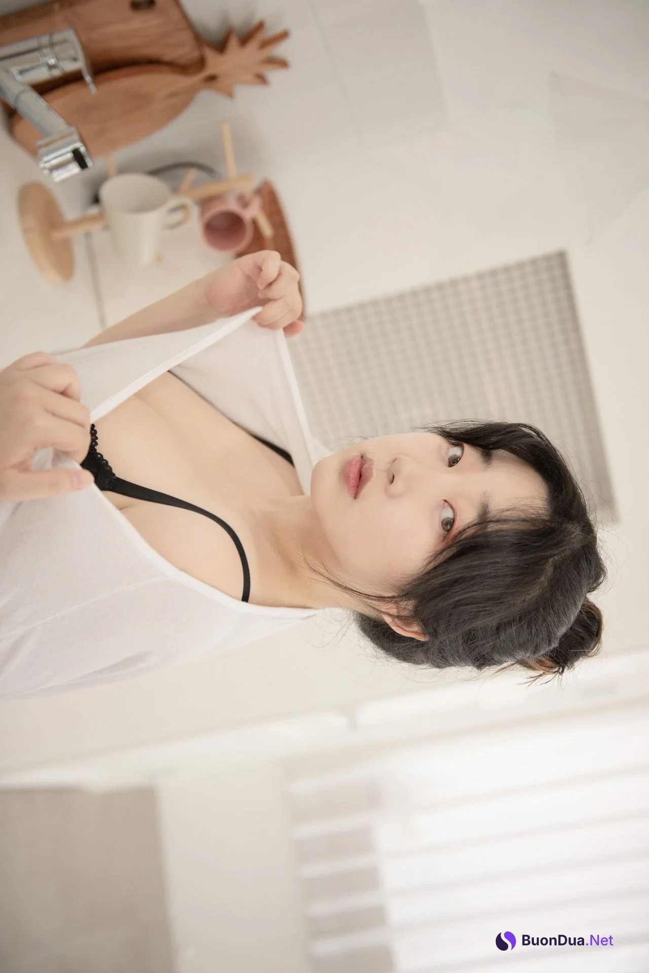 Soonjin 순진이, Photobook ‘T-Shirt’ - Photo 13