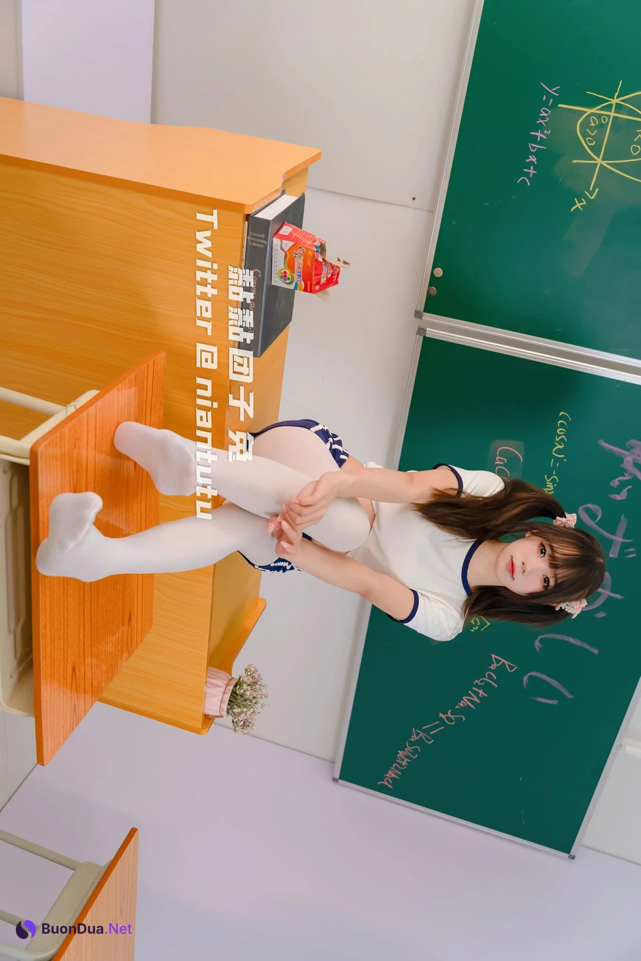 黏黏团子兔, 写真集 特别授课 Special Lecture - Photo 4