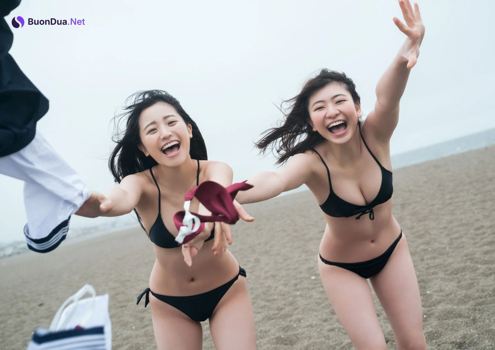 山田南実＆蓼沼優衣, STRiKE! デジタル写真集 [LIBERATION] Set.02 - รูปภาพ 15