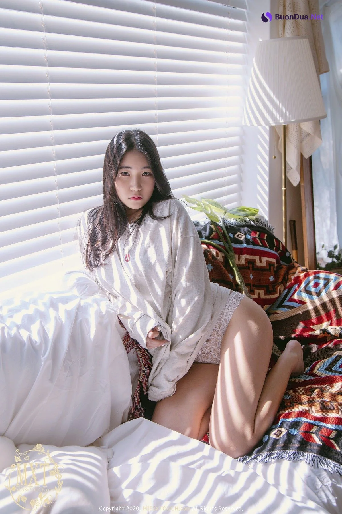 SUA 지수아, [MISS TOUCH] SuA 12th Photobook - Photo 17