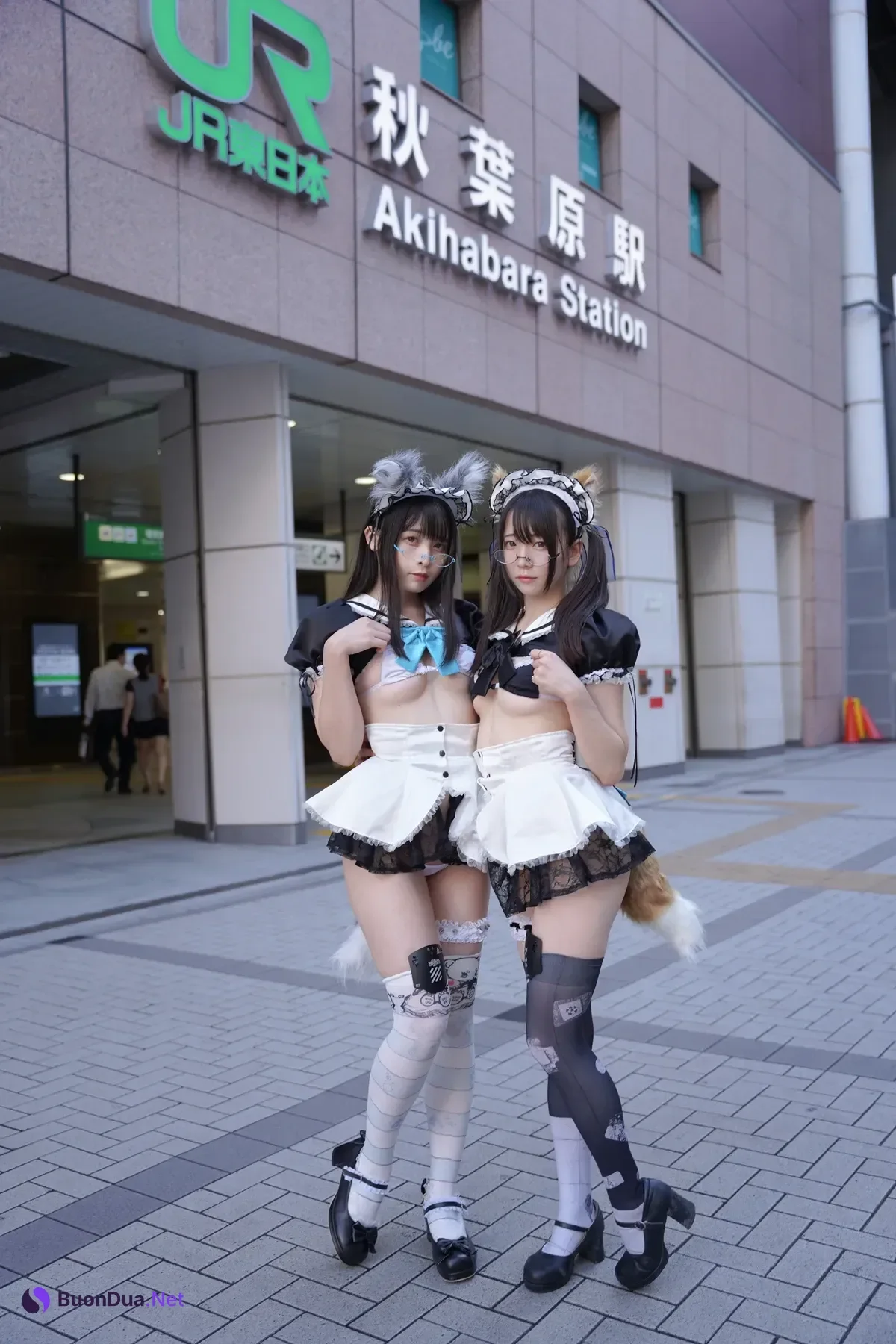 Sui Utatane うたたね翠, Mizuna Shione 水那しおね, 写真集 「野生のメイドがあらわれた！」 Set.03 - Photo 3