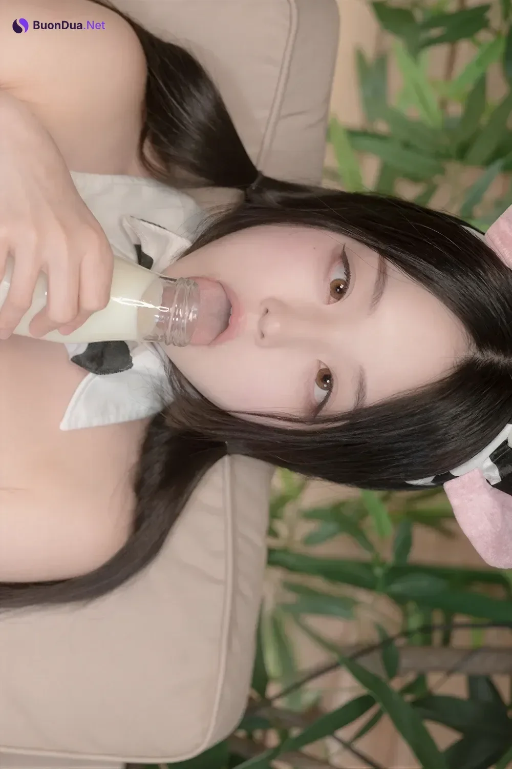 Suji 수지 – Pure Media Vol.320 Miss Milk Cow - Photo 2