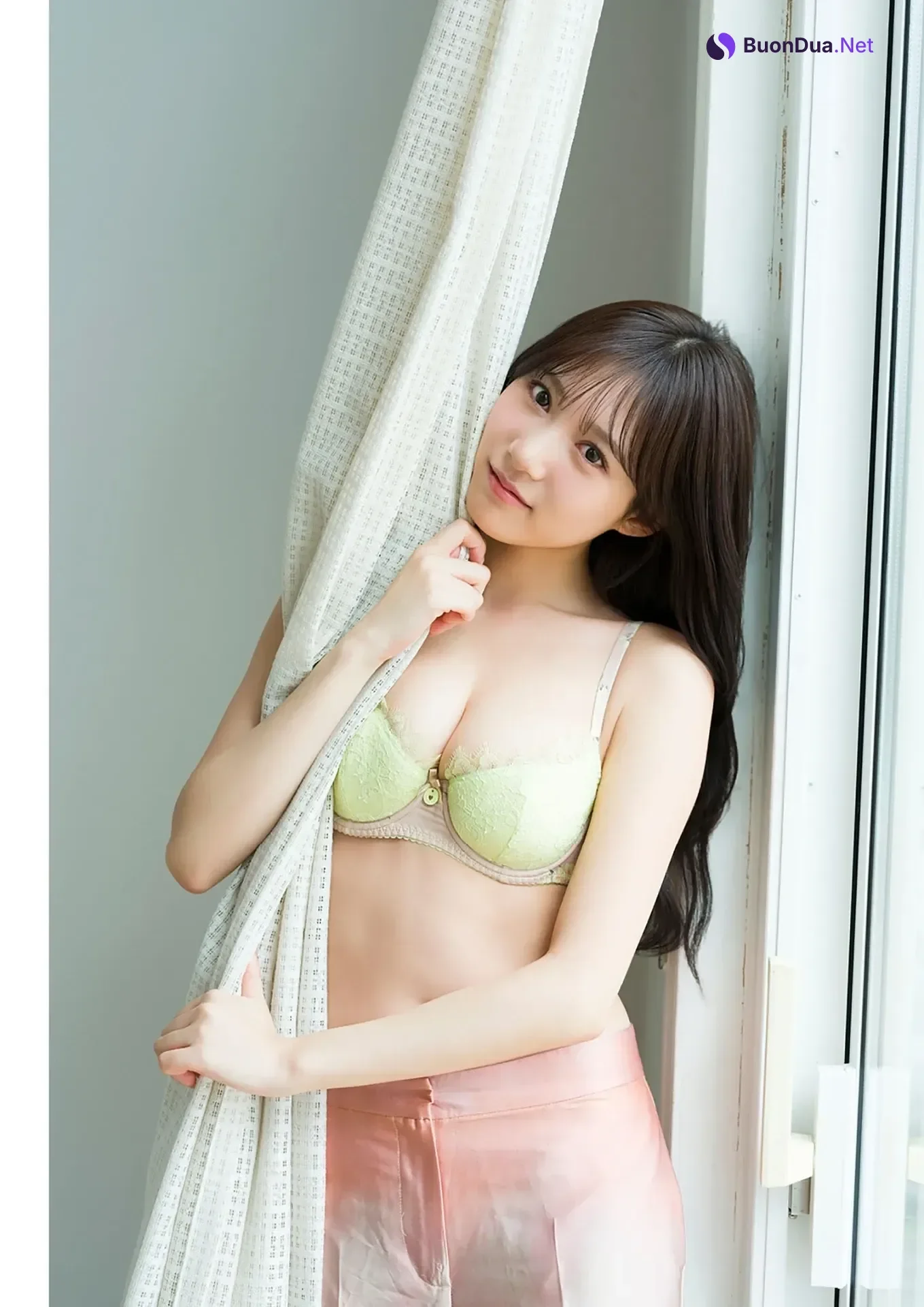Sumire Yokono 横野すみれ, 写真集 「きみと、すみれ。」 - Photo 14