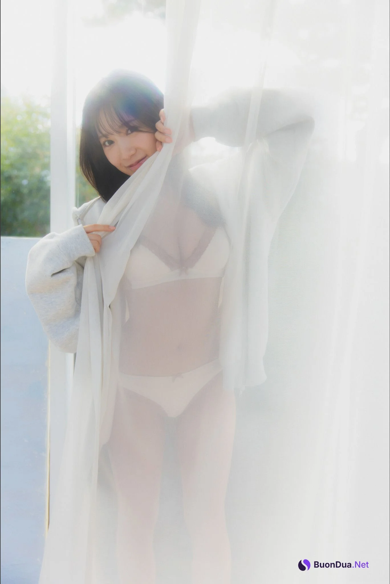 Sumire Yokono 横野すみれ, FRIDAYデジタル写真集 『悪魔的に小悪魔ッ!』 Set.03 - Photo 4