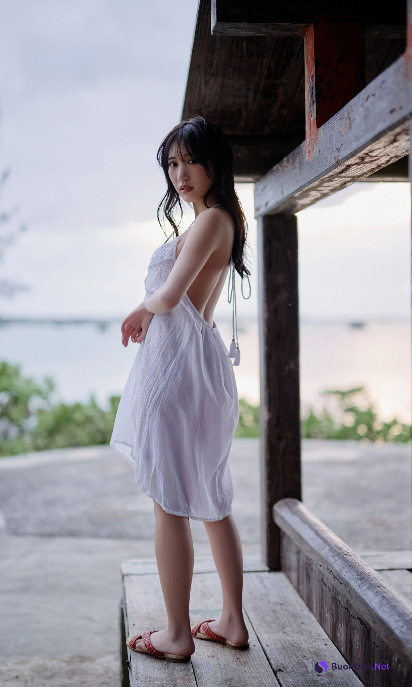Sumire Yokono 横野すみれ, 週プレ Photo Book 「海のステージ」 Set.01 - Photo 5