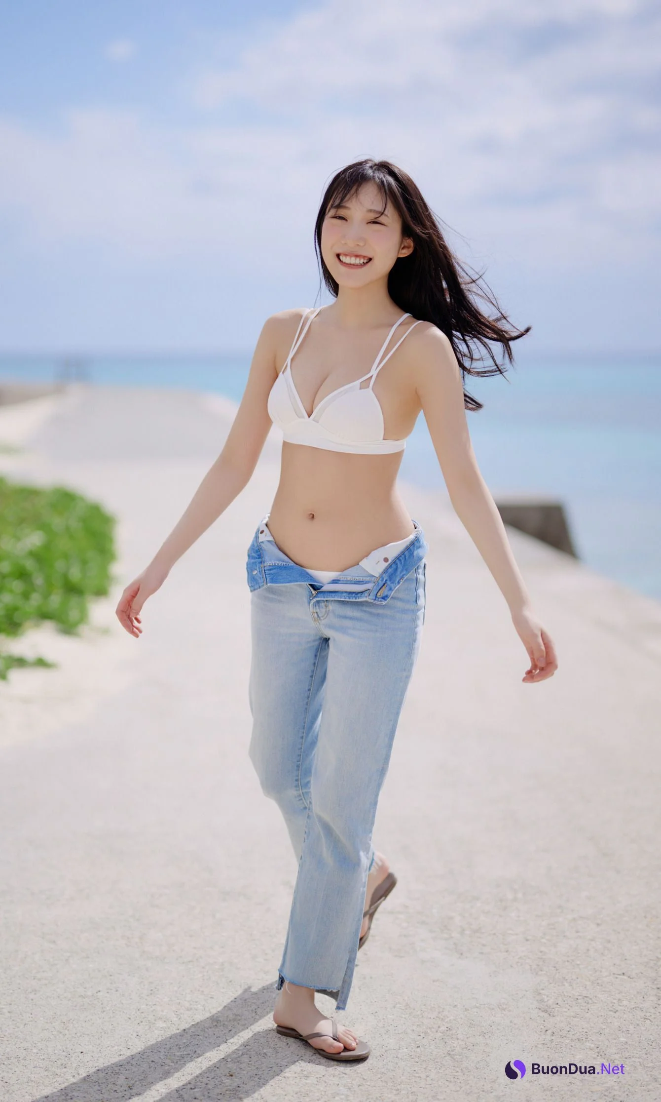 Sumire Yokono 横野すみれ, 週プレ Photo Book 「海のステージ」 Set.02 - Photo 2