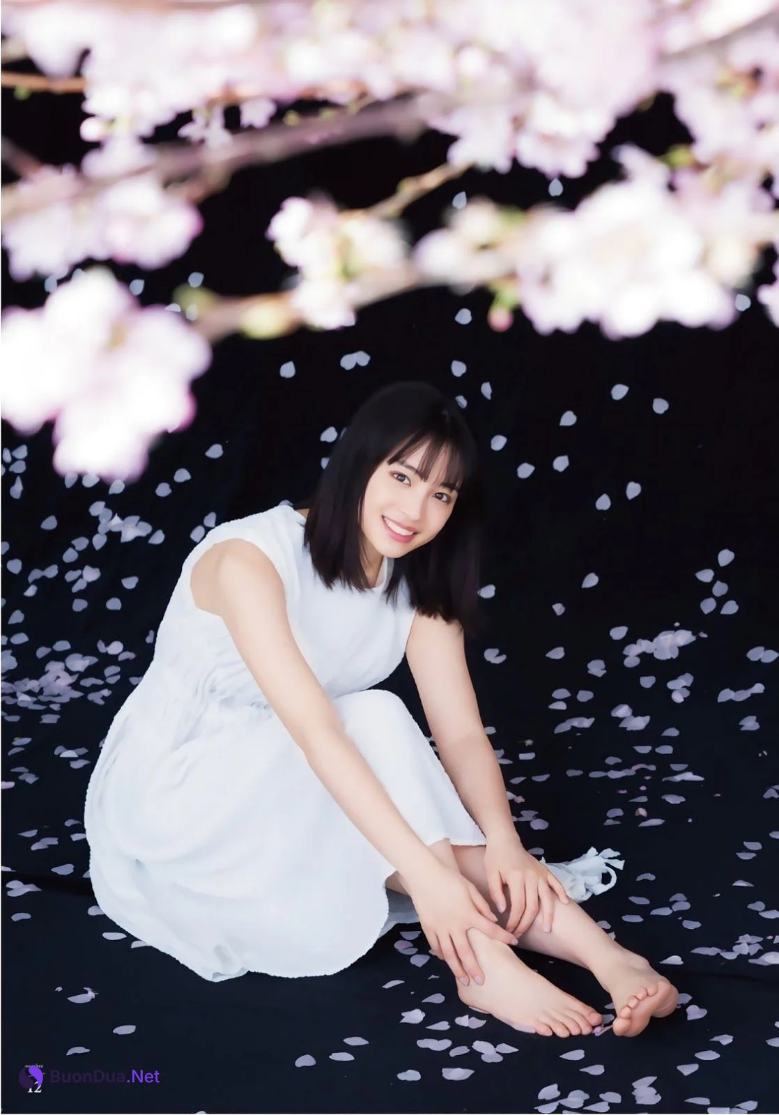 Suzu Hirose 広瀬すず, Shonen Magazine 2019 No.17 (少年マガジン 2019年17号) - Photo 8