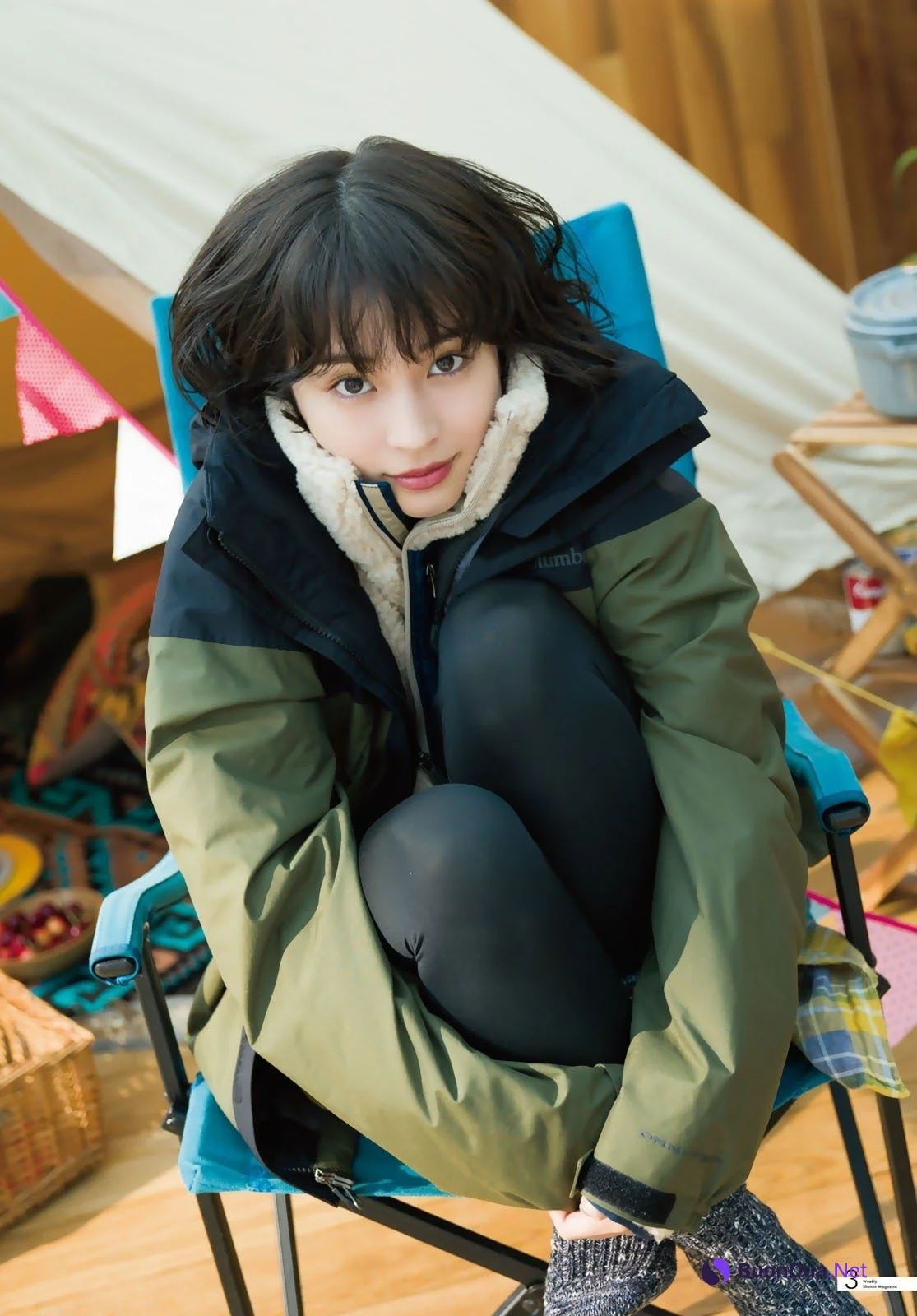 Suzu Hirose 広瀬すず, Shonen Magazine 2021 No.10 (週刊少年マガジン 2021年10号) - Photo 5