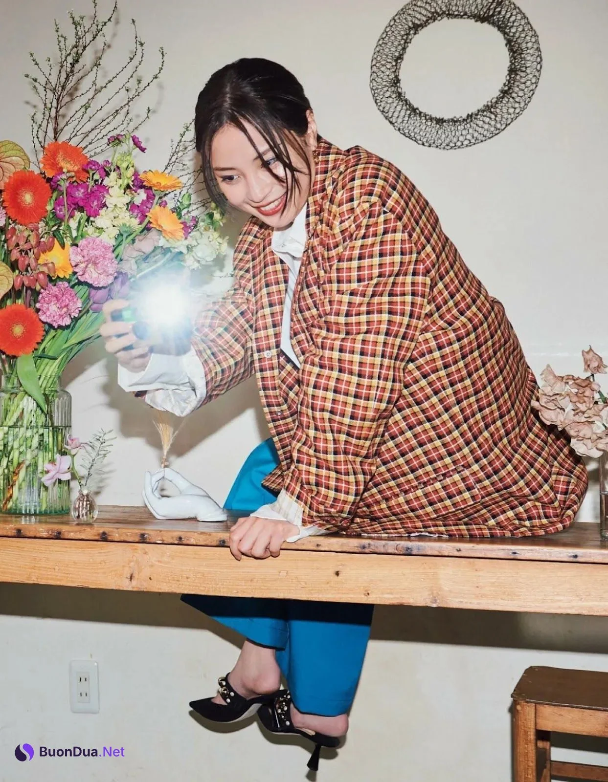 Suzu Hirose 広瀬すず, Tokyo Calendar 東京カレンダー 2022.04 - Photo 8