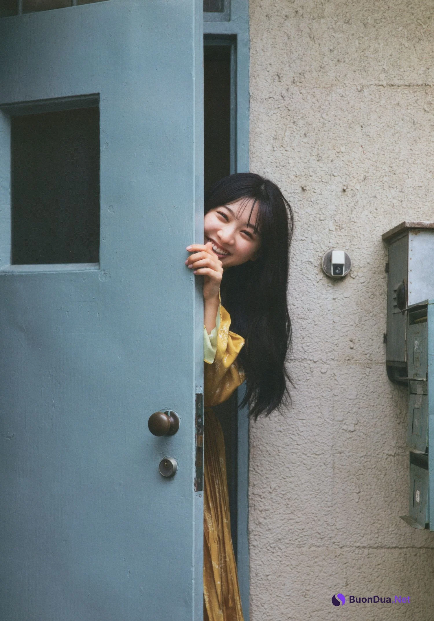 Suzuka Tomita 富田鈴花, BRODY 2022 No.12 (ブロディ 2022年12月号) - Photo 10