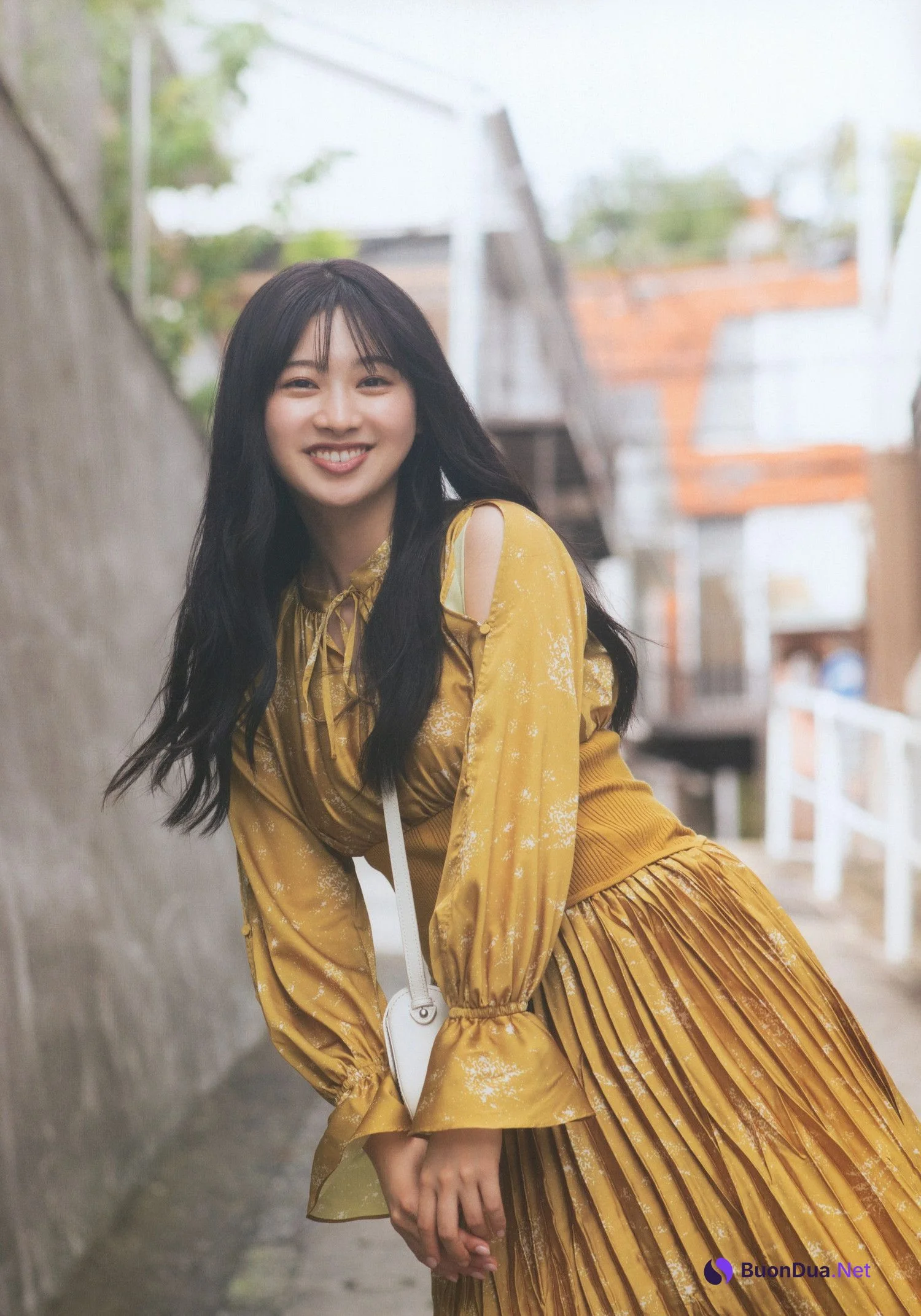 Suzuka Tomita 富田鈴花, BRODY 2022 No.12 (ブロディ 2022年12月号) - Photo 11