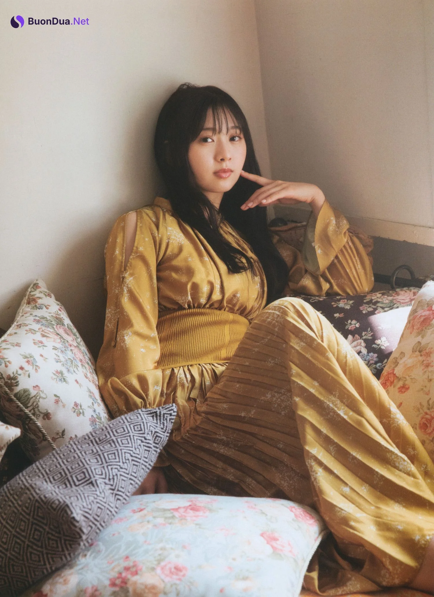 Suzuka Tomita 富田鈴花, BRODY 2022 No.12 (ブロディ 2022年12月号) - Photo 7