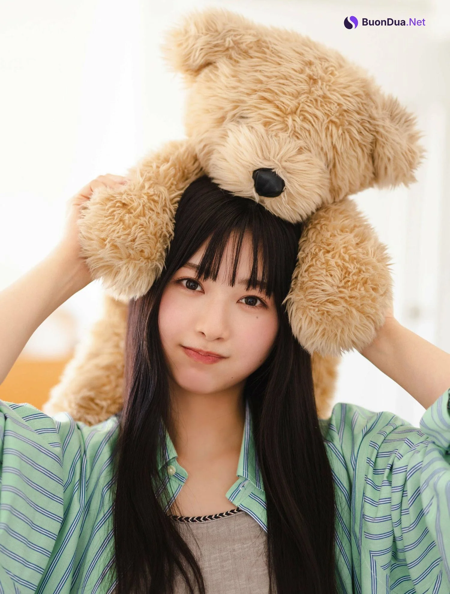 Suzuka Tomita 富田鈴花, PLATINUM FLASH 2023 VOL.21 - Photo 2