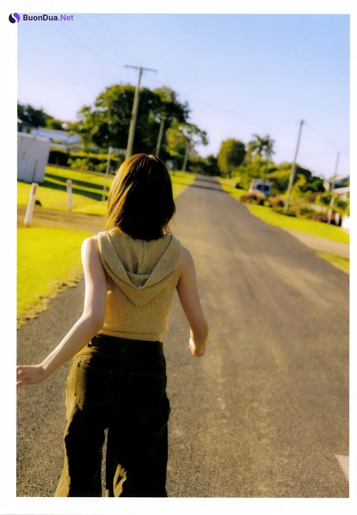 Suzuka Tomita 富田鈴花, 写真集 「鈴花サーキット」 Set.03 - รูปภาพ 3