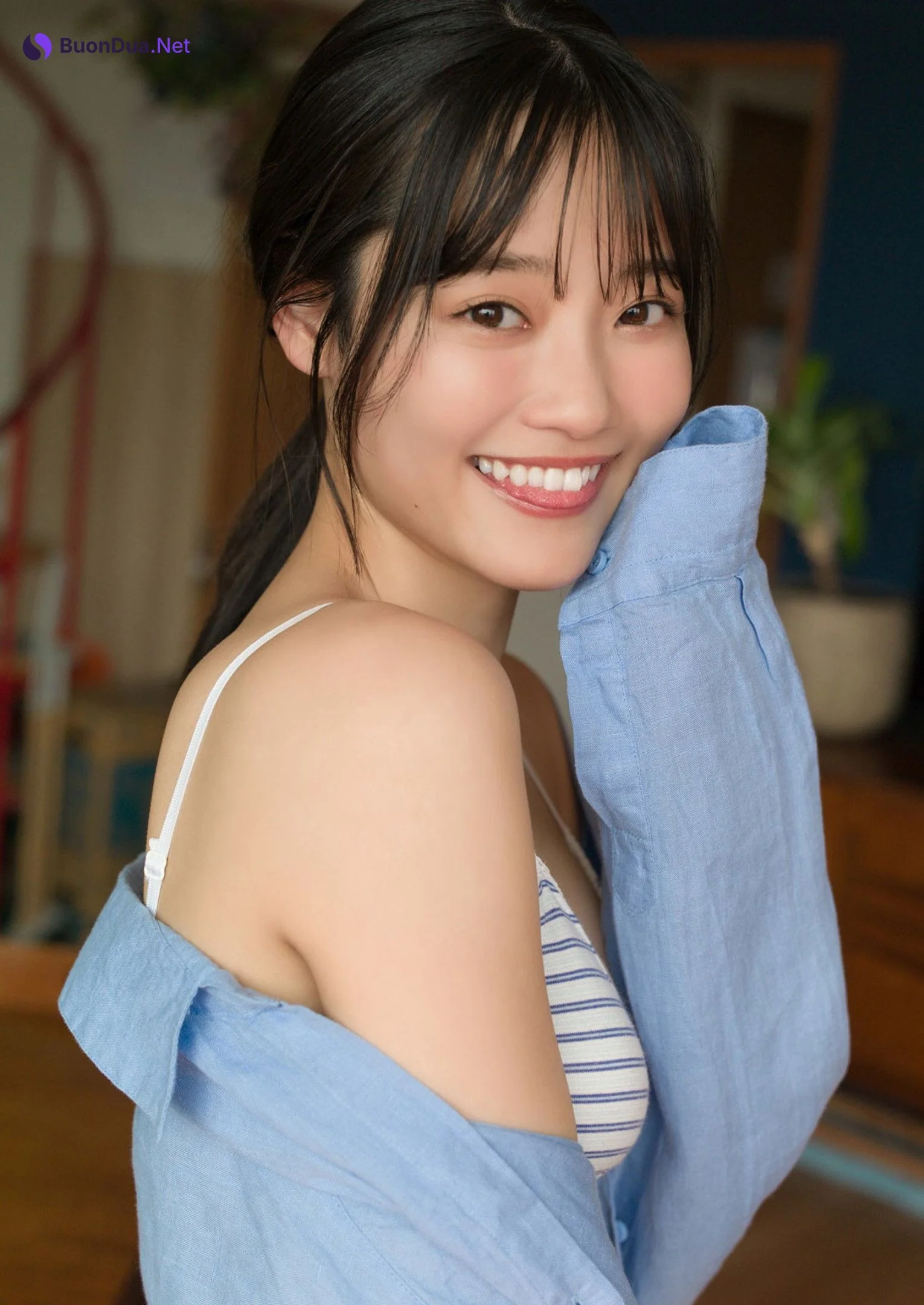 Suzuka 涼雅, Young Jump 2023 No.23 (ヤングジャンプ 2023年23号) - Photo 11