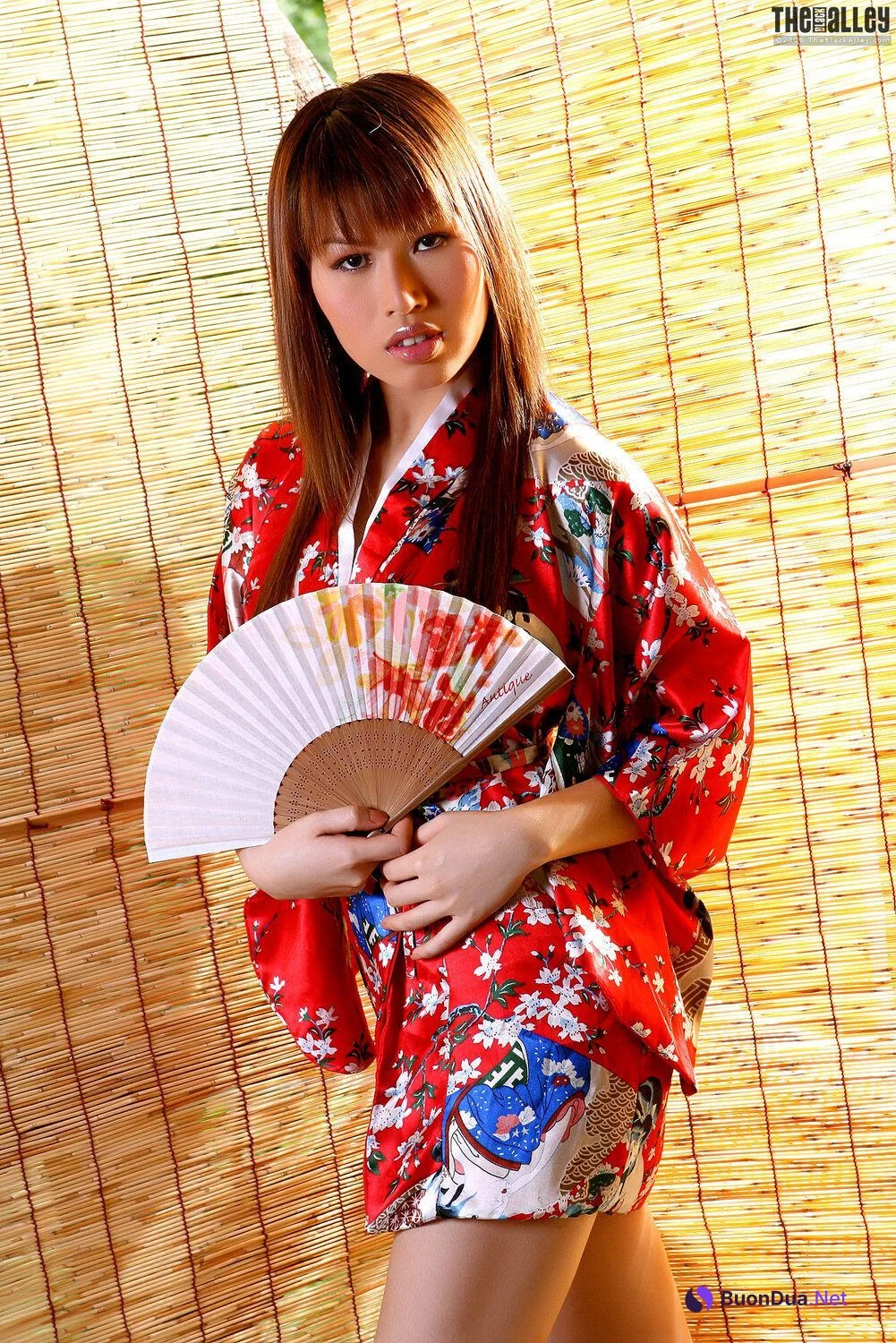 [The Black Alley] Marci Yee Photo Set.11 - Photo 2
