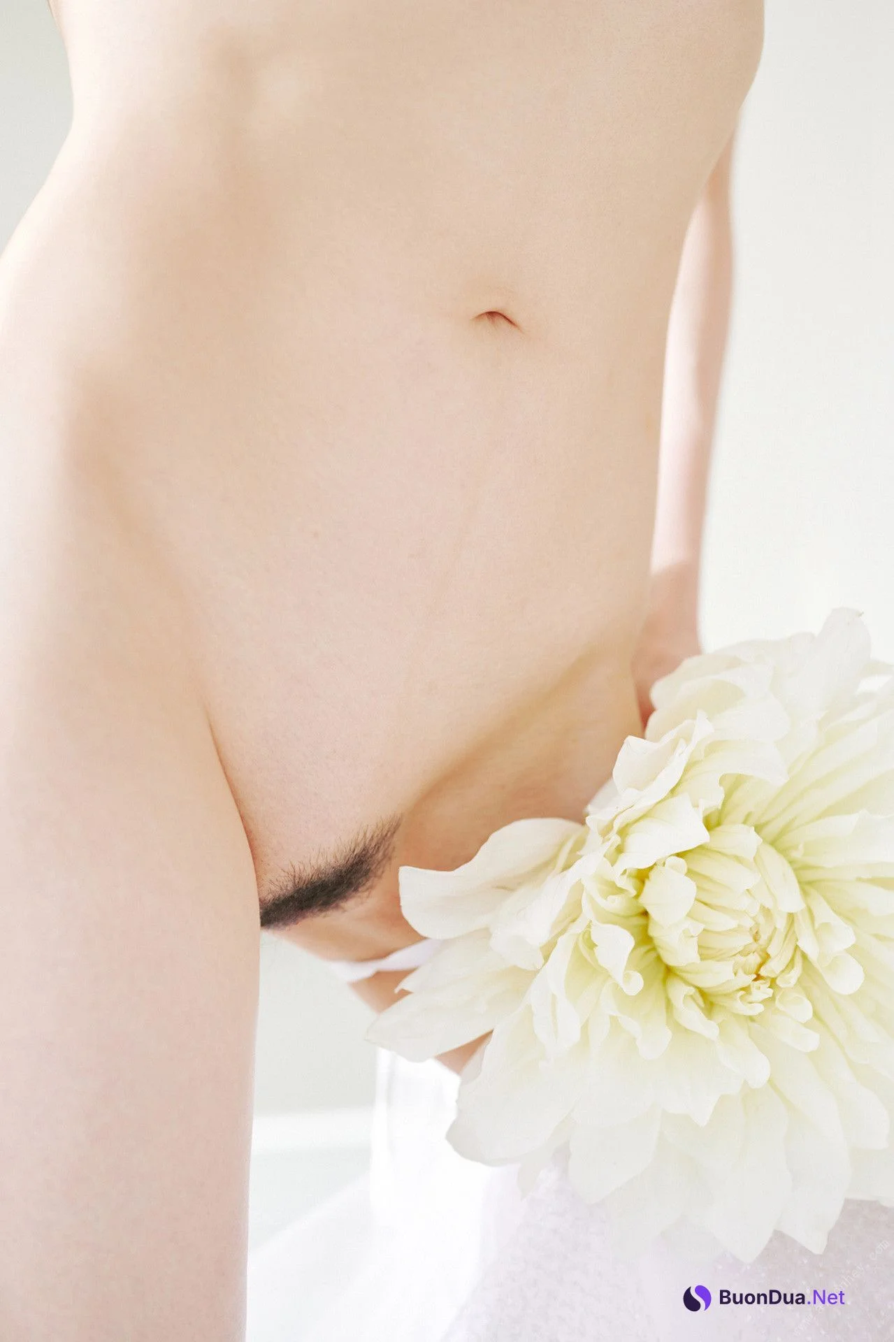 Tina Nanami 七海ティナ, 週刊ポストデジタル写真集 「花園」 - Photo 5