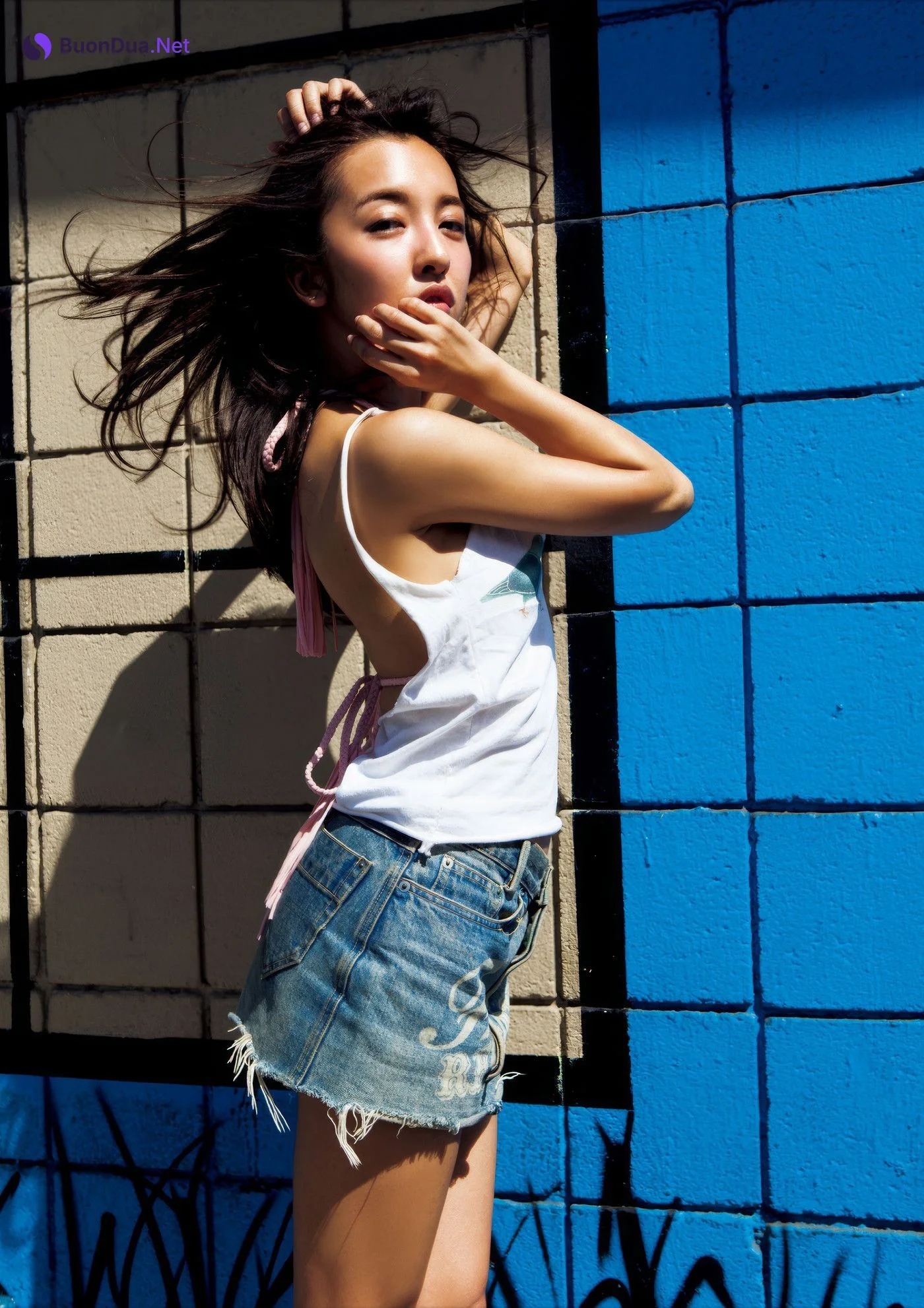 Tomomi Itano 板野友美, 写真集 「release」 Set.02 - รูปภาพ 8