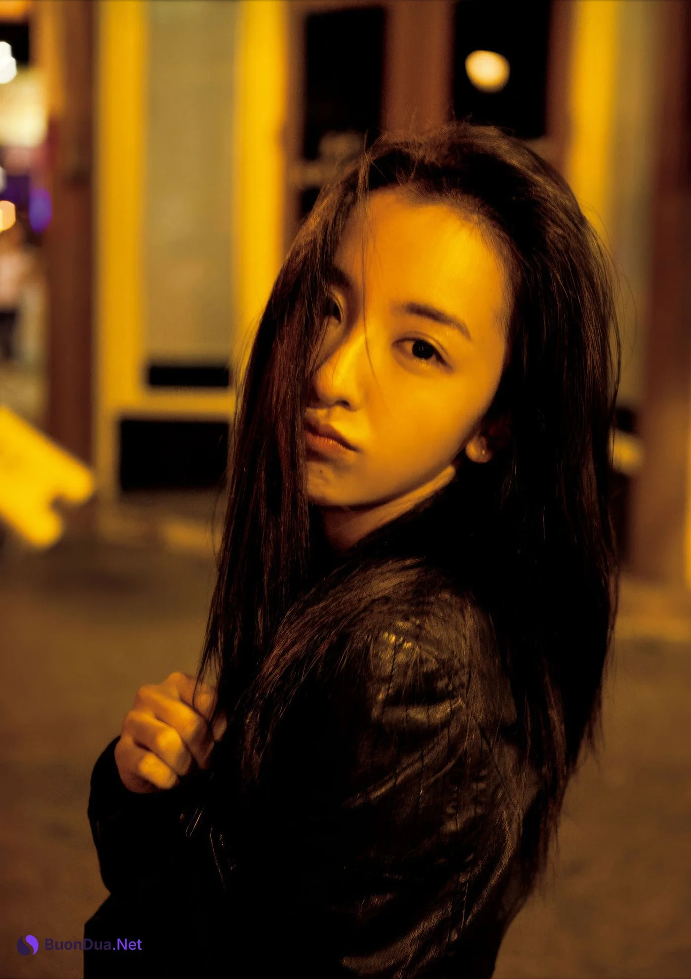 Tomomi Itano 板野友美, 写真集 「release」 Set.04 - Photo 5