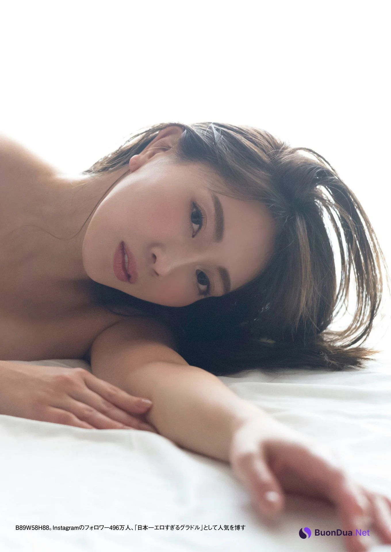 Tomomi Morisaki 森咲智美, Shukan Post 2022.05.06 (週刊ポスト 2022年5月6日号) - Photo 7