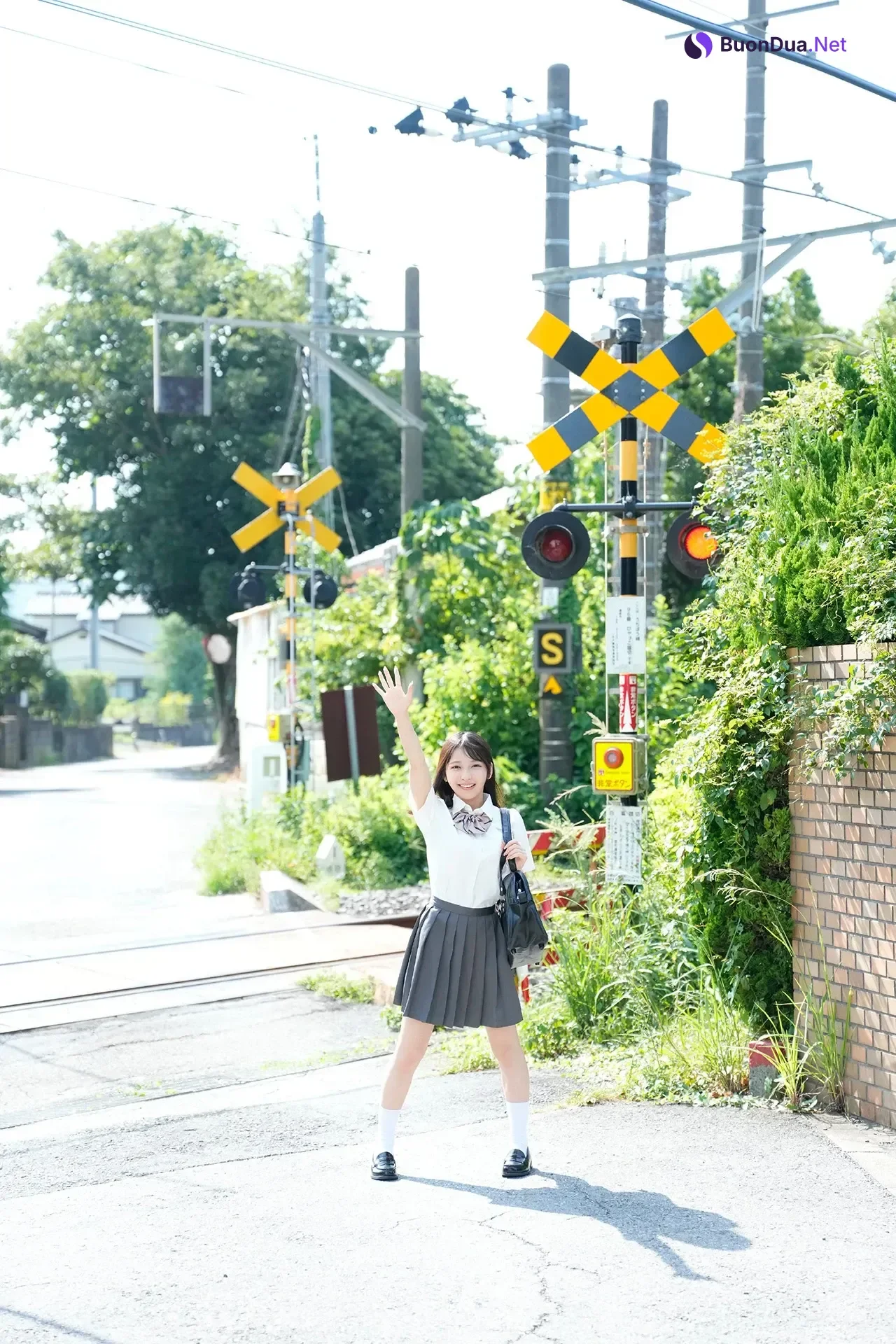 Toumi 十味, デジタル写真集 「ゼロイチ学園 シーズン２」 - Photo 2
