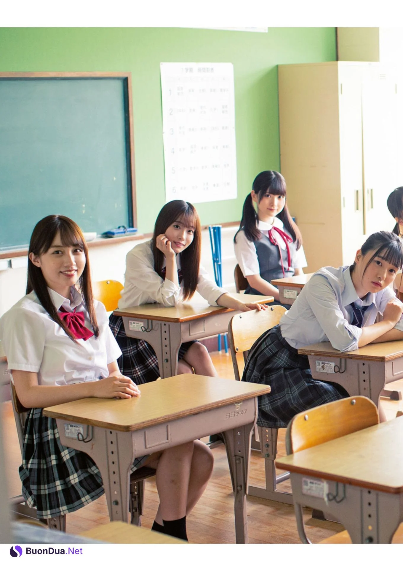 Toumi 十味, Mea Shimotsuki 霜月めあ, ENTAME増刊 2021.10 魁!! ゼロイチ学園ビジュアルブック - Photo 18