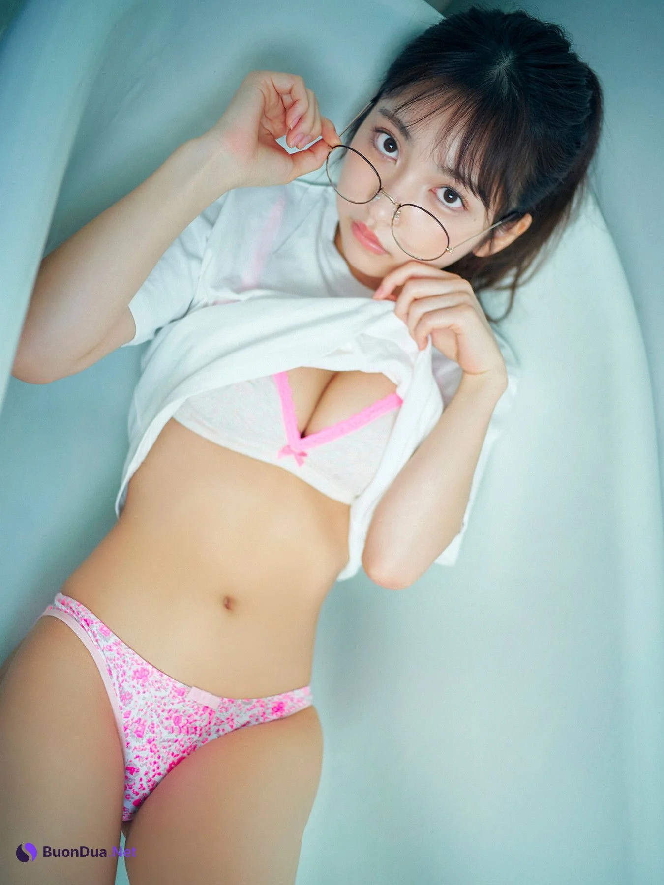 Toumi 十味, 写真集 「Off Mode スピサン グラビアフォトブック」 Set.01 - Photo 10