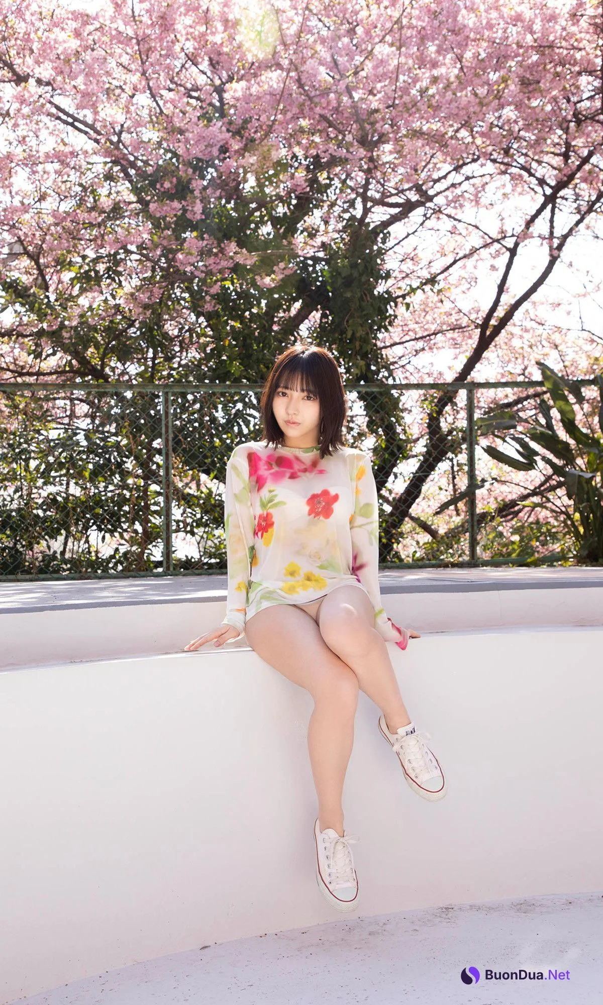 Toumi 十味, 週プレ Photo Book 「キミと春らんまん」 Set.01 - Photo 2