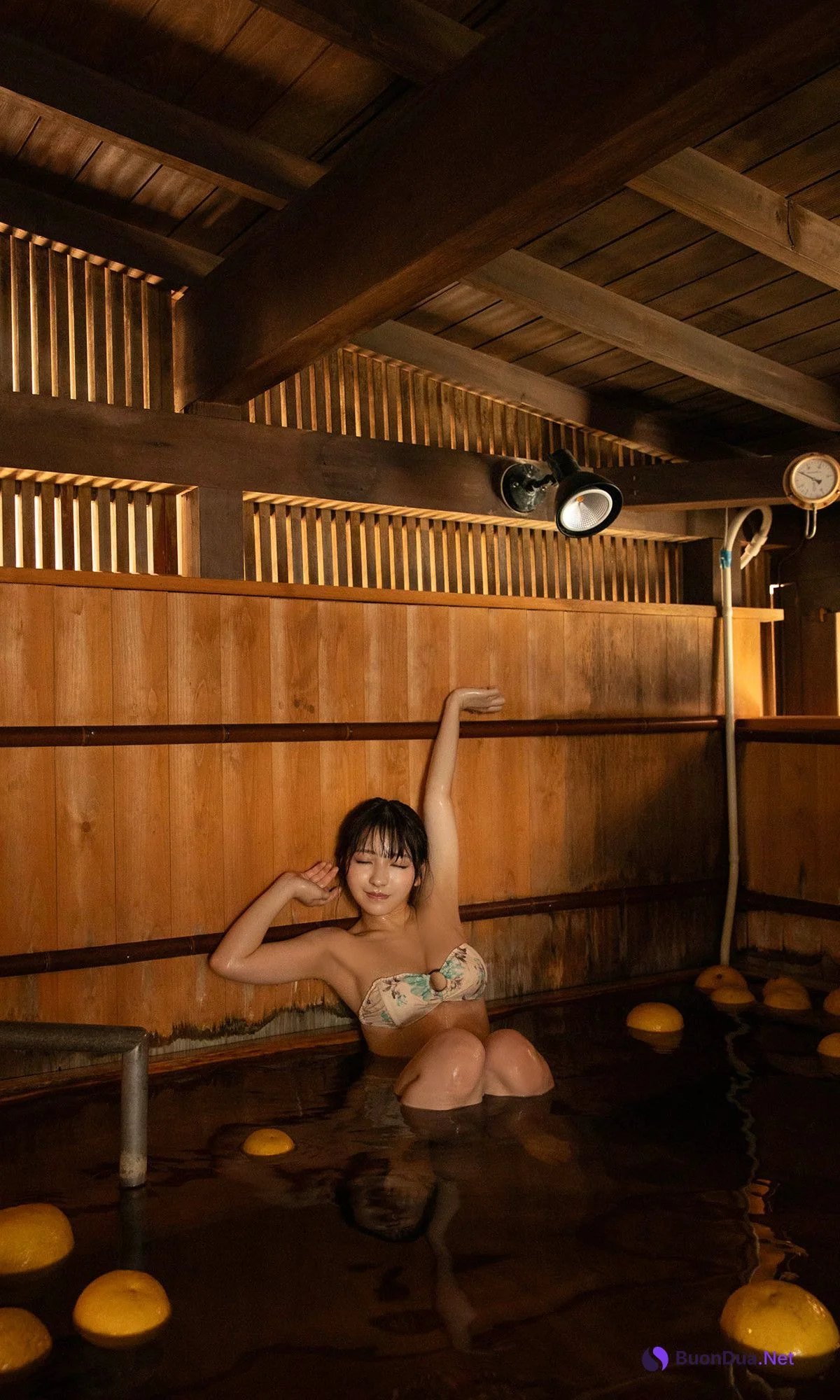 Toumi 十味, 週プレ Photo Book 「キミと春らんまん」 Set.02 - Photo 14