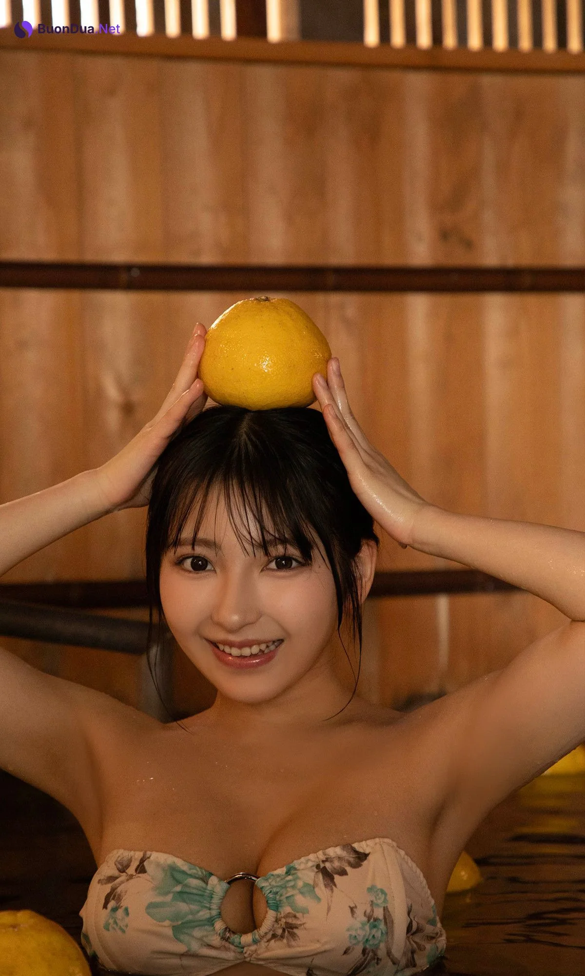 Toumi 十味, 週プレ Photo Book 「キミと春らんまん」 Set.02 - Photo 16