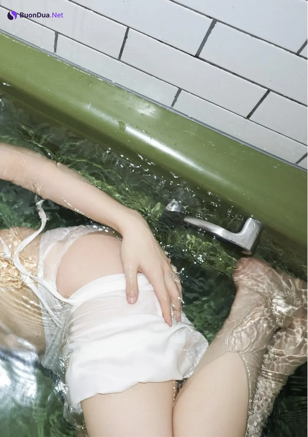 Toutomiwokanjite Sakurai 尊みを感じて桜井, B.L.T. 写真集 Monster Round 4 - Photo 12