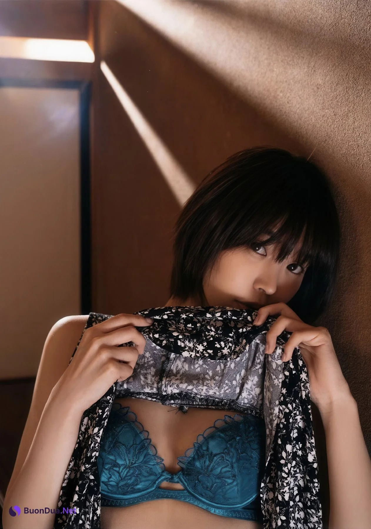Tsugu Manaka 真中つぐ, 写真集 恋愛情緒 Wunder puglishing house Set.03 - Photo 9