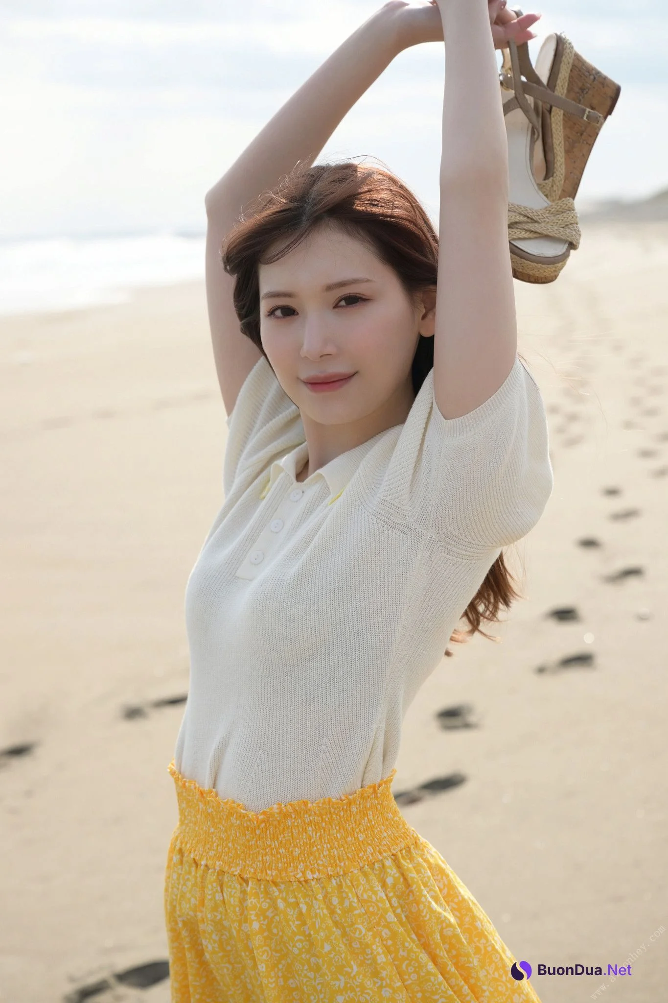 Tsumugi Akari 明里つむぎ, ＦＲＩＤＡＹデジタル写真集 「君とつむぐ夏 Vol.2」 Set.01 - Photo 9