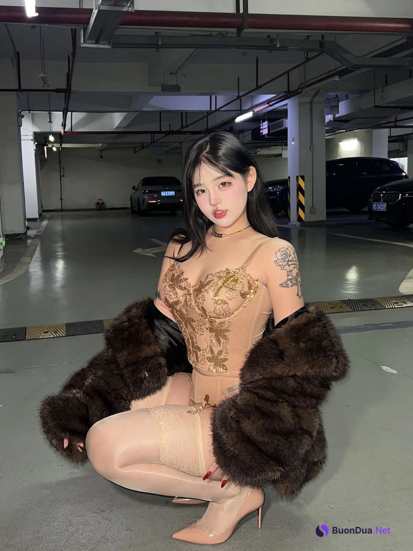 小u优优子 – 貂皮大衣 - 사진 13