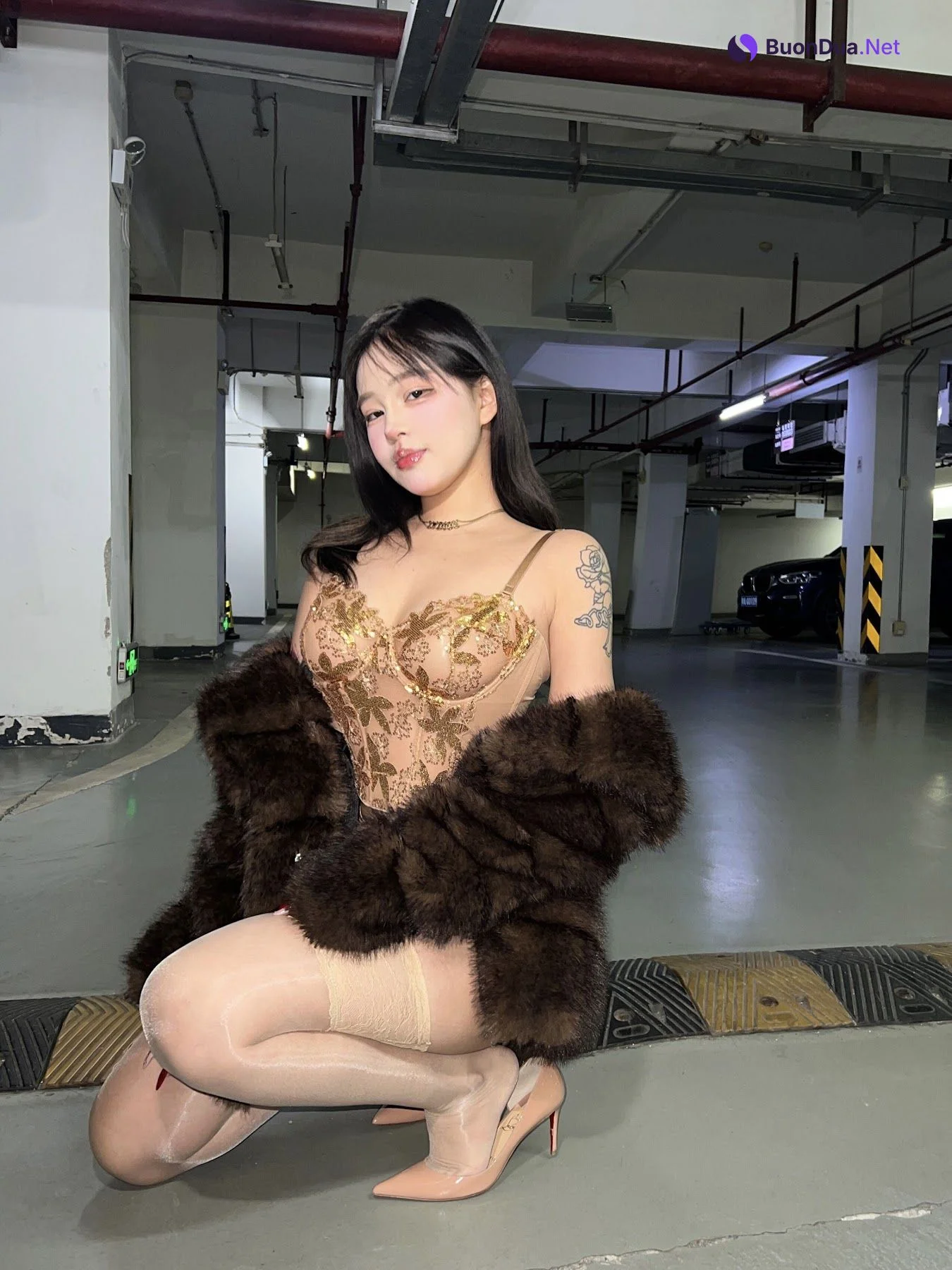 小u优优子 – 貂皮大衣 - Photo 46