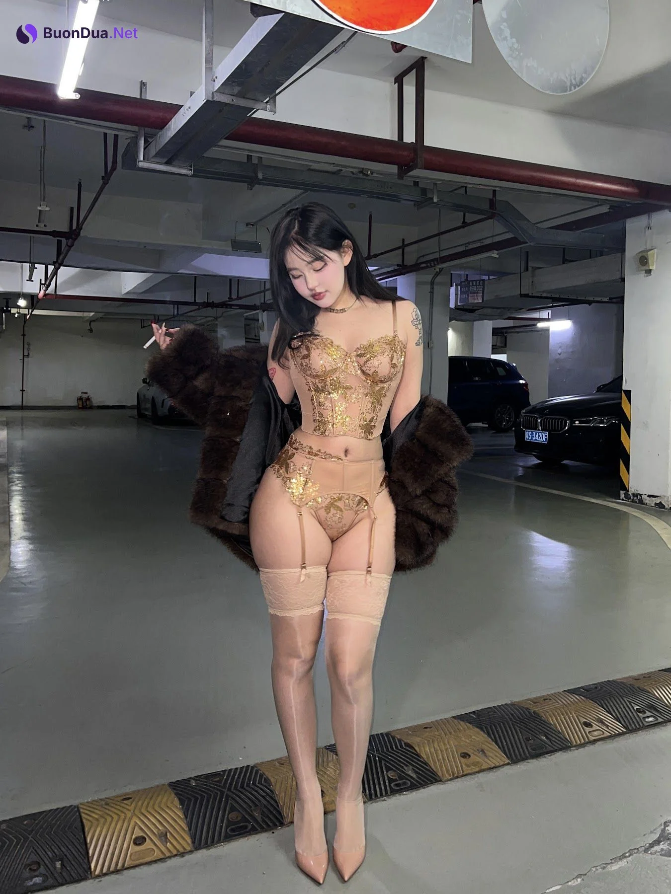 小u优优子 – 貂皮大衣 - Photo 50
