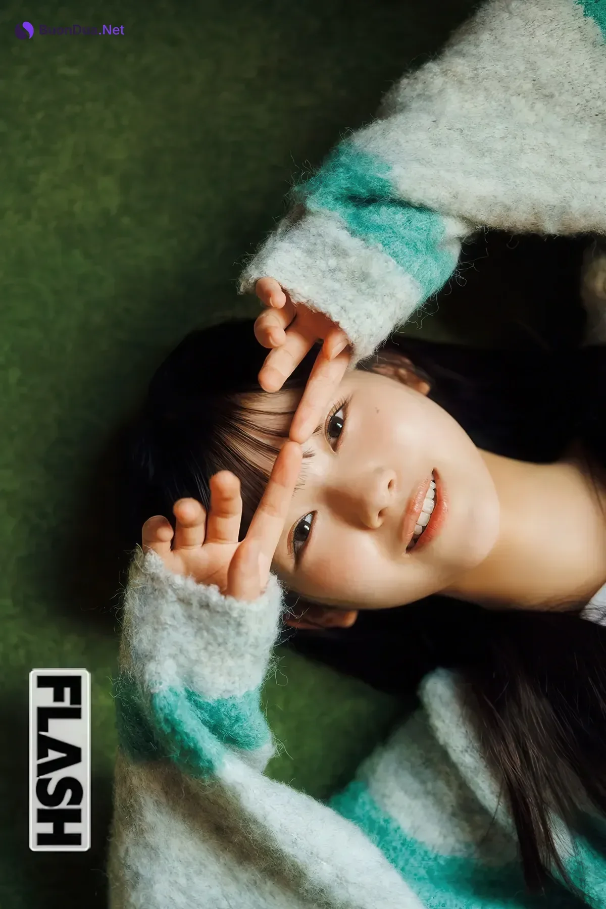 Ui Yamakawa 山川宇衣, FLASH 2025.12.02-09 (フラッシュ 2025年12月2-9日号) - Photo 8